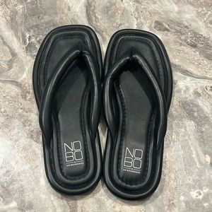 Flip flops.    Size 8